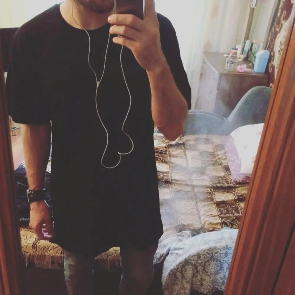 Short-sleeve Thigh Length T-shirt