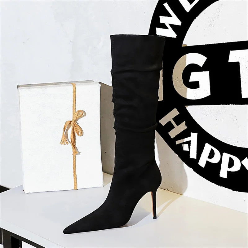 Retro Fashion Simple Black Slender High Heel Boots