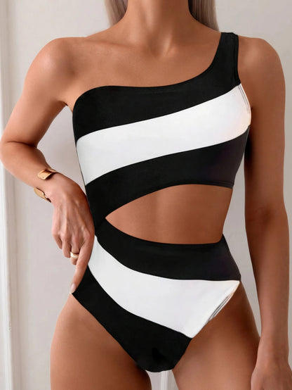 One-shoulder One-piece Two-tone Bathing Suits
