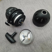 Large Closed Fishing Reel