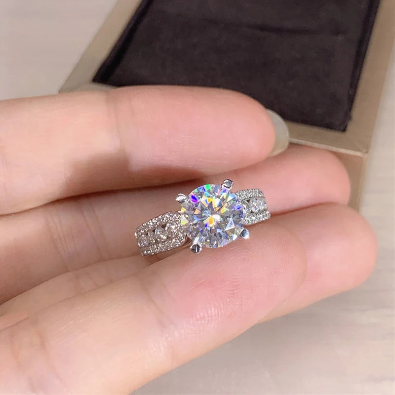 Huitan Modern Brilliant Crystal Cubic Zirconia Ring