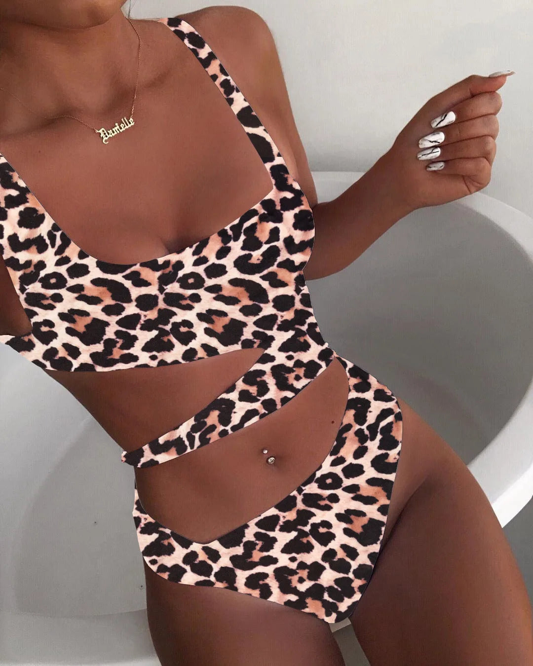 Women's Hollow One Piece Eye-Catching Monochrome Swimwear