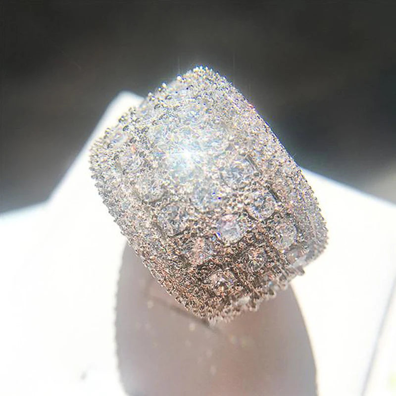 Huitan  Full Brilliant Cubic Zirconia Gorgeous Wedding Band for Women