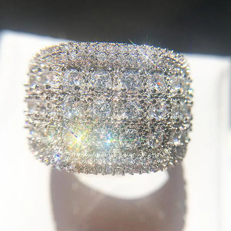 Huitan  Full Brilliant Cubic Zirconia Gorgeous Wedding Band for Women