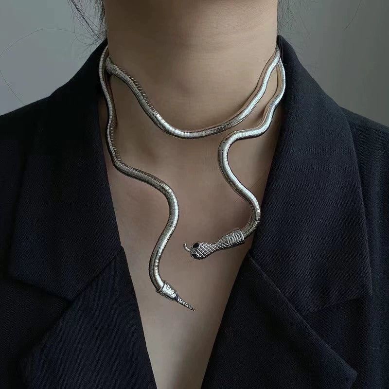 Cool Spirit Snake Dark Ins Concave Shape Ear Hanging