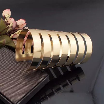 Exaggerated Metal Choker Necklace and Bracelet