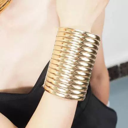 Exaggerated Metal Choker Necklace and Bracelet