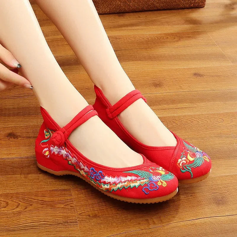 Retro Embroidered Anti-Skid Ballet Shoes