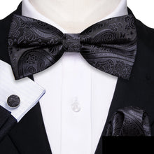 Barry.Wang Silk Bow Tie Hanky Cuffs Set