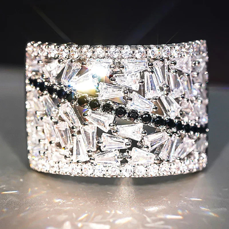 Huitan Unique Design One Line Geometric Crystal Cubic Zirconia Cocktail Ring