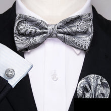 Barry.Wang Silk Bow Tie Hanky Cuffs Set