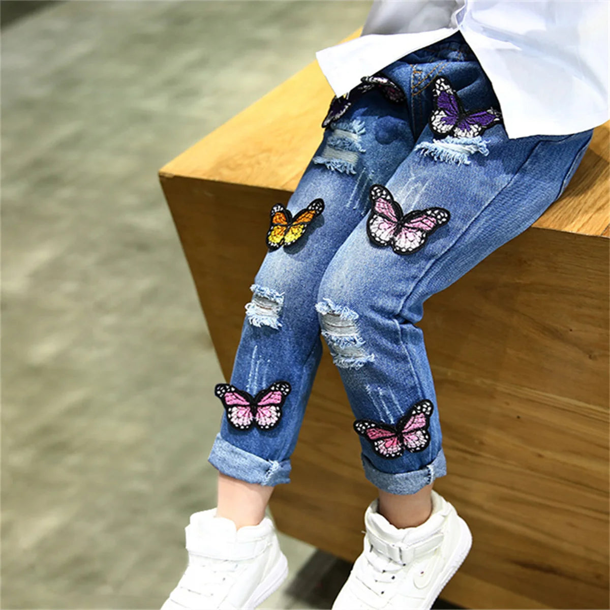 Butterfly Embroidery And Broken Hole Jeans