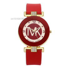 TOP DQG Silicone Band Quartz Wrist Watch