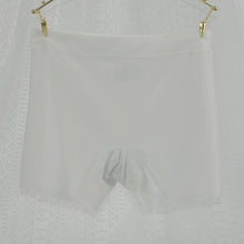 Ultra-thin Seamless Quick Dry Boxers