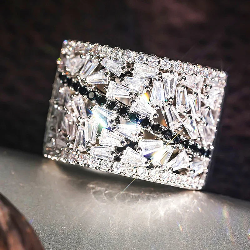 Huitan Unique Design One Line Geometric Crystal Cubic Zirconia Cocktail Ring