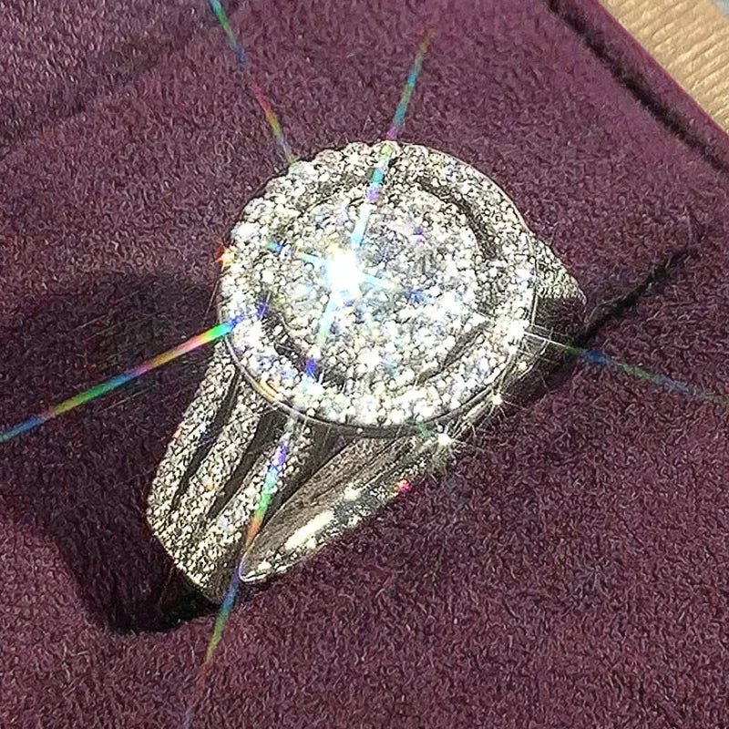 Cubic Zircon Elegant Atmospheric Ring