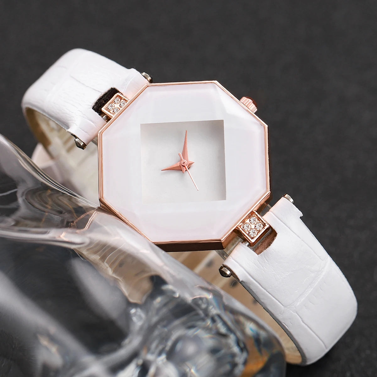 2PCS Fashion Watch & Pearl Bracelet Set (Without Box）