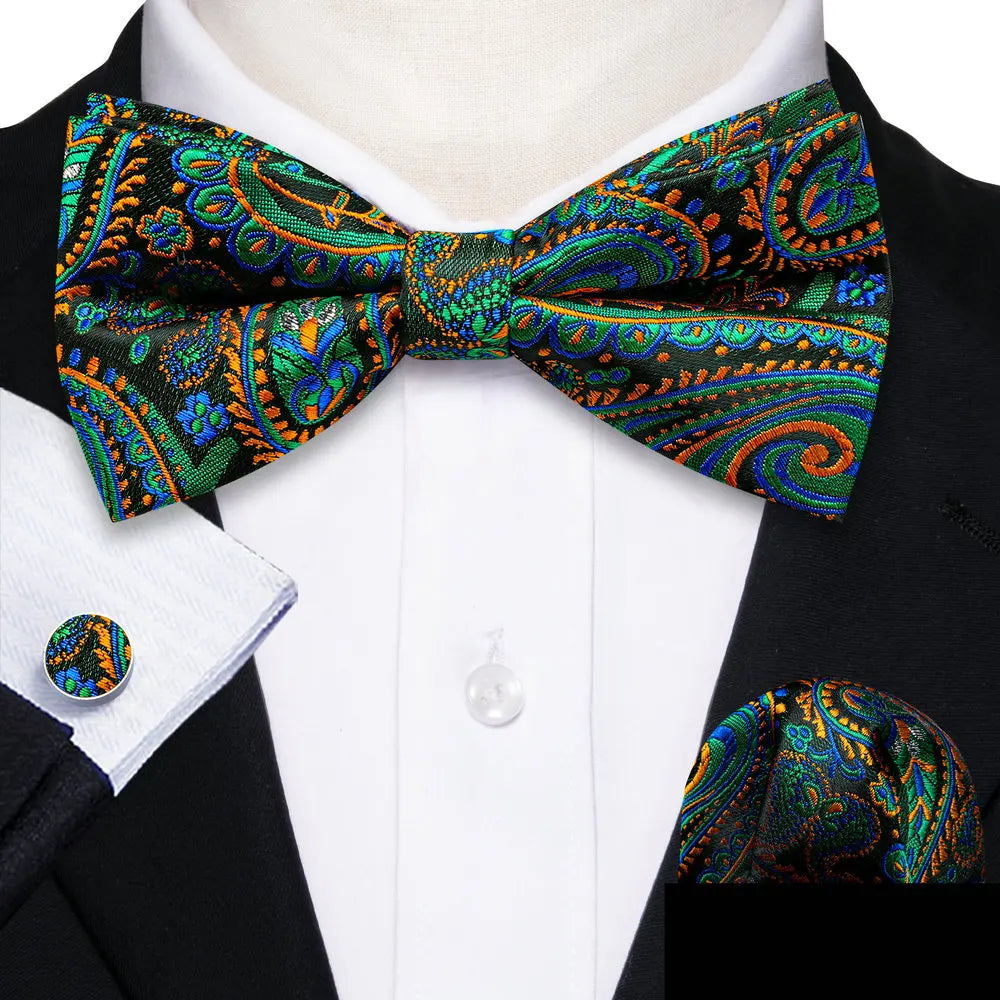 Barry.Wang Silk Bow Tie Hanky Cuffs Set