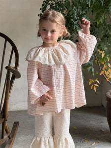 Girl's Fashionable Sweet and Gentle Lace Flared Trousers