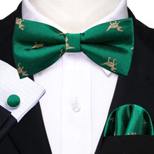 Barry.Wang Silk Bow Tie Hanky Cuffs Set
