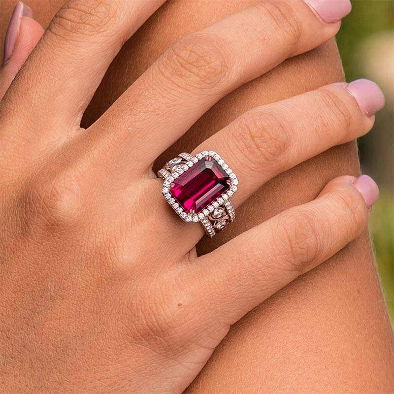 Huitan Temperament Ring with Shiny Gorgeous Cubic Zirconias