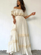 Retro Floral Print Flared Sleeve Dress