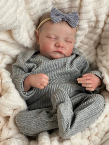 Lifelike 3D Skin Tone Newborn Baby Doll with Visible Veins