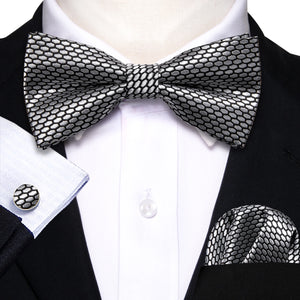 Barry.Wang Silk Bow Tie Hanky Cuffs Set
