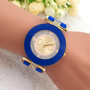 TOP DQG Silicone Band Quartz Wrist Watch