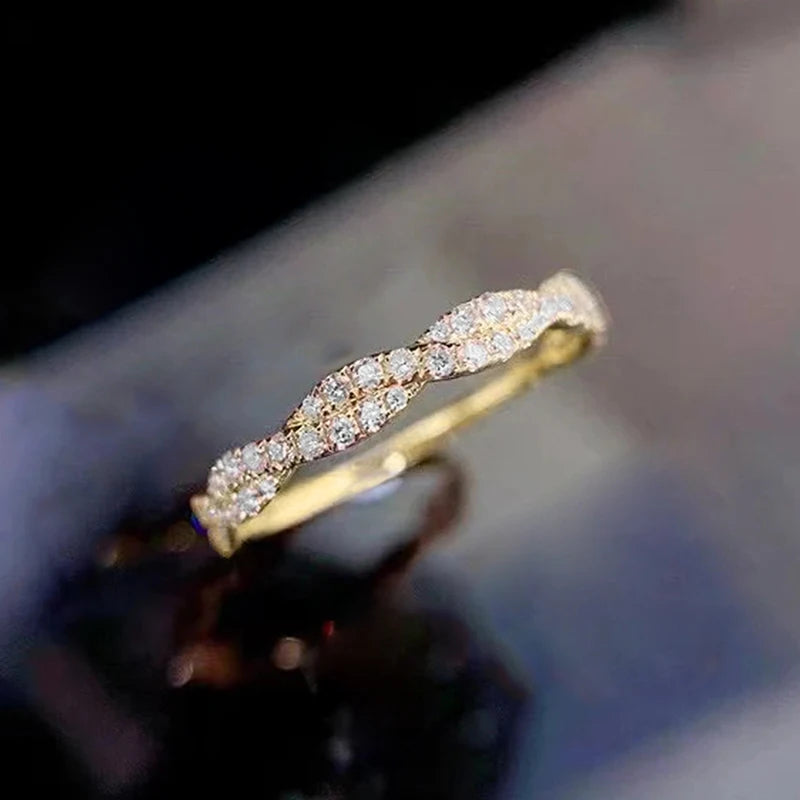 Huitan Exquisite Twist Band Cubic Zirconia Ring