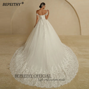 BEPEITHY Glitter Skirt Sleeveless Court Train Vintage Bridal Gown