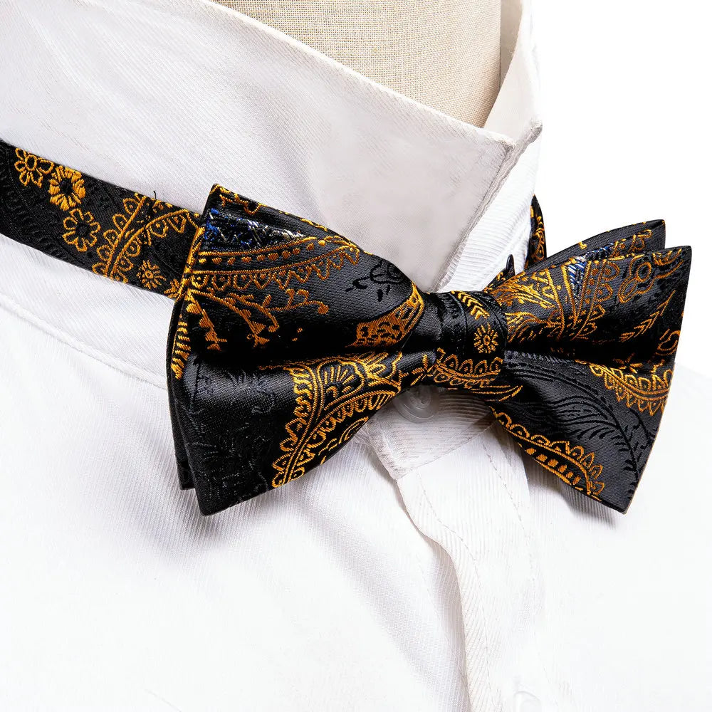 Barry.Wang Silk Bow Tie Hanky Cuffs Set