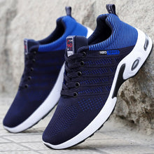 Laced Light Casual Sneakers