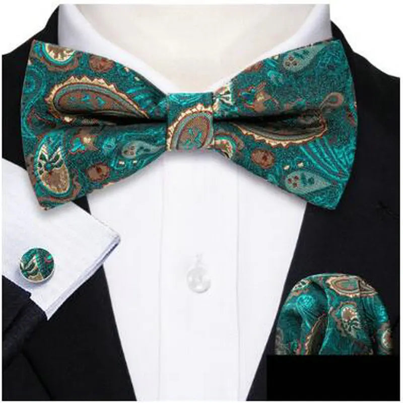 Barry.Wang Silk Bow Tie Hanky Cuffs Set
