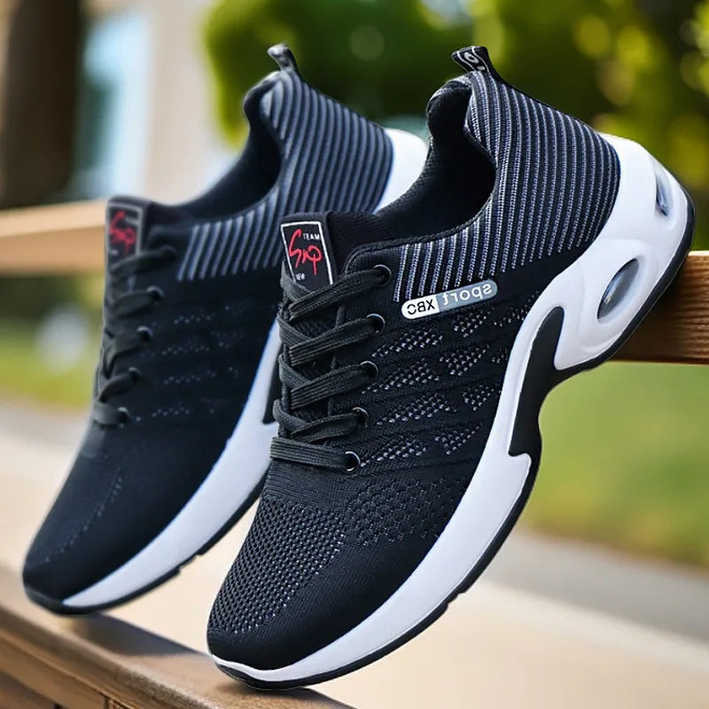 Laced Light Casual Sneakers