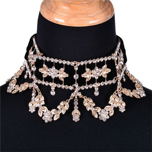 Rhinestone Flower Pendant Lace Choker Necklace