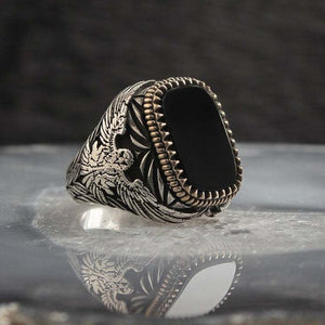 Classic Inlaid Black Stone Zircon Ring