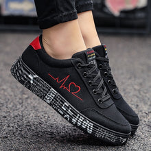 Vulcanized Casual Canvas Graffiti Shoes