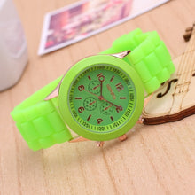 Classic Style Geneva Jelly Macaron Silicone Watch