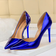 10.5cm High Heel Valentine Pumps